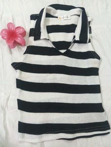 B&W Striped Crop Top