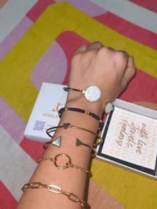 Set of 5  Bracelets free ( COINS )