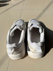 puma white sneaker