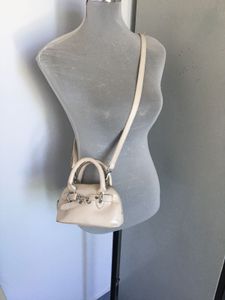 Stylish Cream Handbag with Detachable Strap