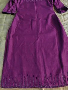 Elegant Embroidered Purple Kurta