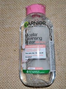 Garnier micellar cleansing water