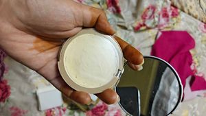 Kay beauty compact shade 130N