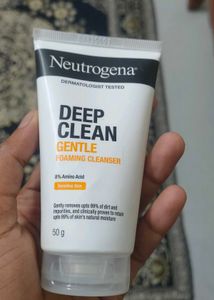 Neutrogena Deep Clean Gentle Foaming Cleanser