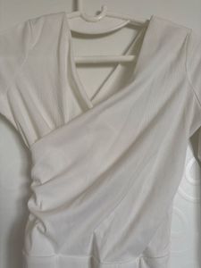 Chic White Long-Sleeve Bodysuit