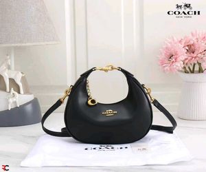 Coach jonie slingbags