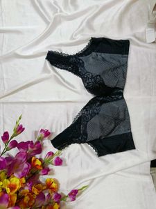 🇳🇿💫🎀Elegant Lace Trimmed Bra