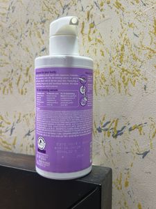 Fiama Japanese Hokkaido Milk Exfoliating Body Wash