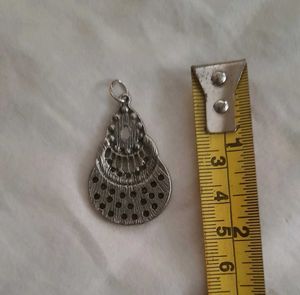 Unique Pendant with leather &amp; gemstones