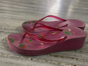 Cute pink flip flops