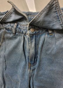 Wide Leg Cargo Jeans