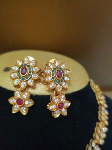 white stone necklace set