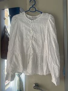 gorgeous lace top