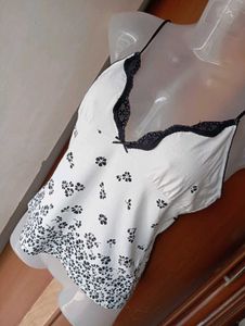 Cute Floral top