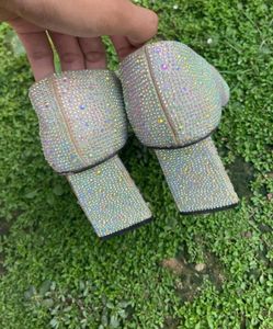 Sparkling Pointed Toe Heels
