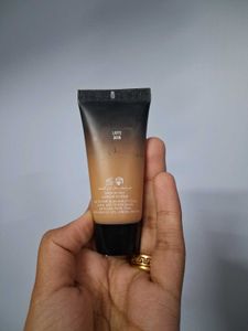 Huda Beauty Liquid Matte Foundation