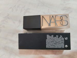 NARS Sheer Glow Foundation