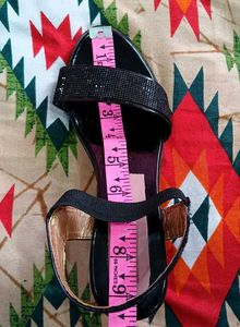 Stylish Black Strap 2.5" Heeled Sandals🖤