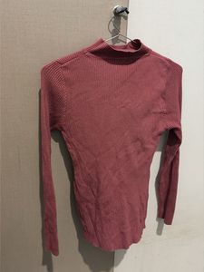 Ribbed Mock Neck Long Sleeve Top