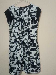 Stylish Geometric Print short Sleeve Dress