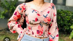 Floral Print Shirred Blouse