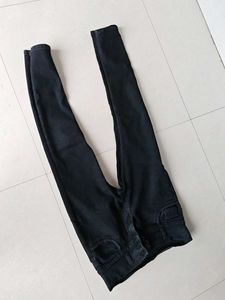 Stylish Dark Wash Skinny Jeans