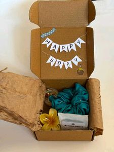 Birthday Gift Box - Scrunchie &amp; Jewelry