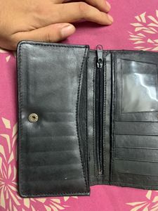 Stylish Black Textured Wallet