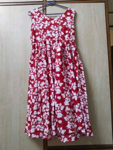 Chic Red &amp; White Floral Sleeveless Dress