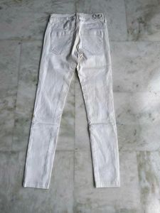 HOLLISTER TOP + ZARA DENIM JEANS COMBO