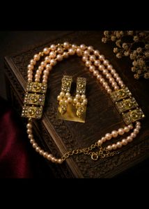 Elegant Pearl Necklace &amp; Earring Set