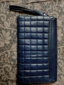 Chic Navy Blue Quilted Clutch