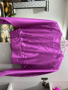Beautiful Branded Crop Top For Medium