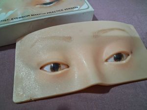 Eyebrow Makeup Practice Head