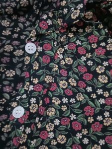 Crop Floral Print Button-Up Shirt
