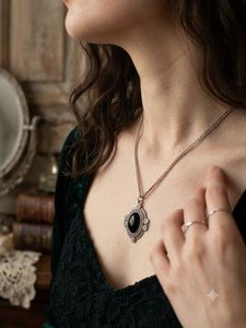 Vintage Style Black Stone Pendant Necklace