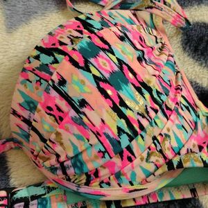 Vibrant Abstract Print Bikini Top 🆕 NWOT