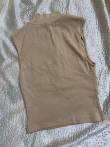 Sleeveless Mock Neck Zip Top