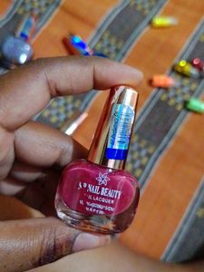 4 Pcs Nail Polish Combo Set