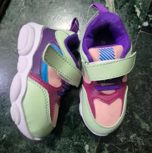 Colorful girls Kids Sneakers in size 10