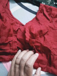 4  Blouses with Flaws