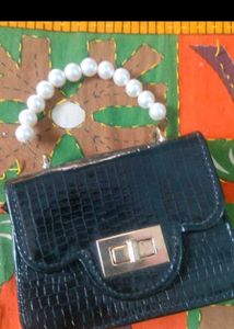 Chic Black Croc Embossed Clutch with Pearl Handle