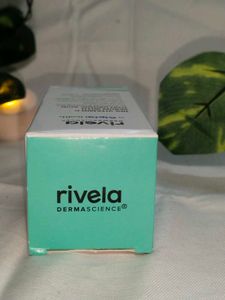 New Rivela Vitamin C Serum With Hyaluronic Acid