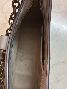 charles and keith Chunky Chain Detail Handbag