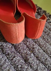 Stylish Coral Red Suede Flats