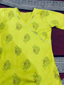 Vibrant Green Printed short kurti 🌿