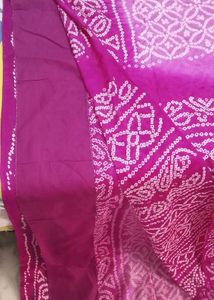 BRAND New Pink Bandhani Saree attached f