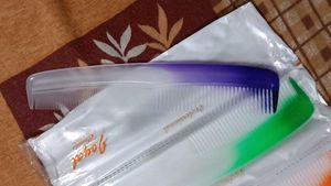 5 Hair Comb