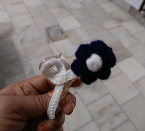 White Crochet Claw Clip with Flower Accent