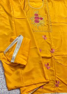 Unstitched Yellow Suit 2.5m